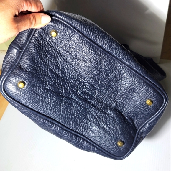 Roots pebbled leather drawstring bucket crossbody bag purse cervino blue medium - Picture 7 of 11